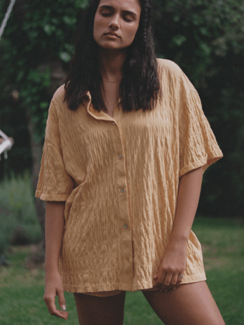 cyntar Manta Orange Shirt – Relaxed Fit Summer Blouse